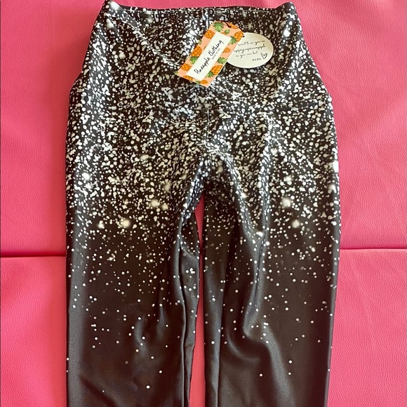NWT SILVER CHICHI LUCY BLACK PRINTED LEGGINGS - Picture 2 of 5